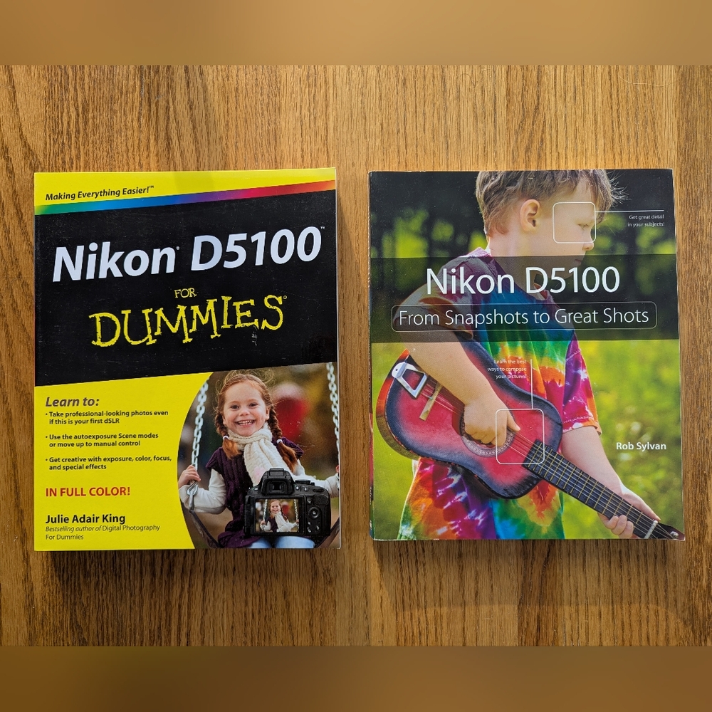 2 Nikon D5100 DSLR Camera Guide Books